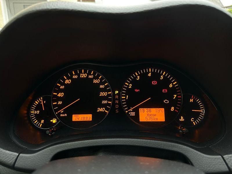 Gebraucht Toyota Avensis Executive 163 PS (119 kW) 2006 Silber Limousine