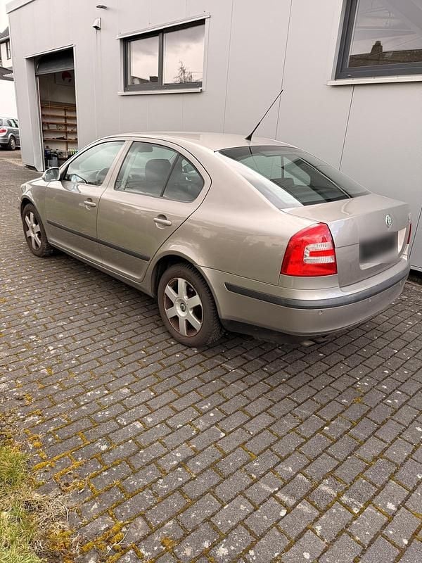 Gebraucht Skoda Octavia Elegance 150 PS (110 kW) 2007 Gold Limousine