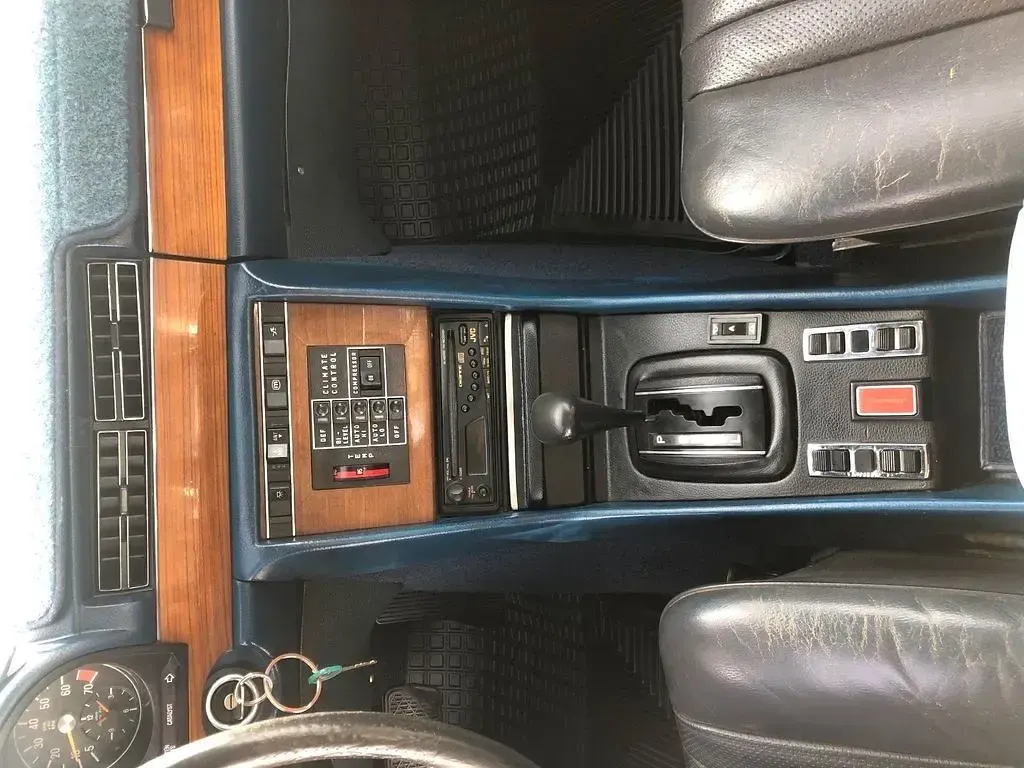 Gebraucht Mercedes 280 185 PS (136 kW) 1977 Blau Limousine