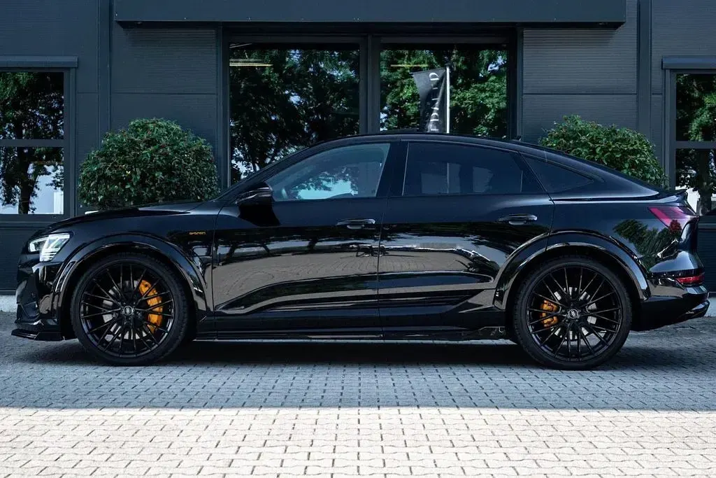 Gebraucht Audi e-tron Sportback Sport 369 kW (503 PS) 2021 Schwarz SUV