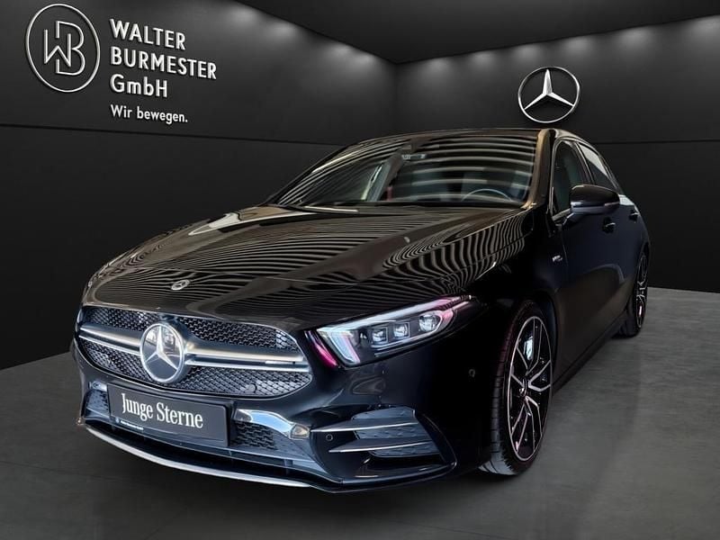 Metalliclack kosmosschwarz Gebraucht 2021 Mercedes A35 AMG AMG Limousine | 35.370 € (Guter Preis) - Bild 1/3