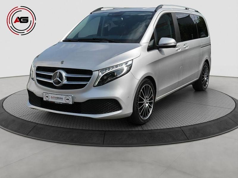 Silber Gebraucht 2020 Mercedes V250 Edition Van / Kleinbus | 43.900 € (Fairer Preis) - Bild 1/4