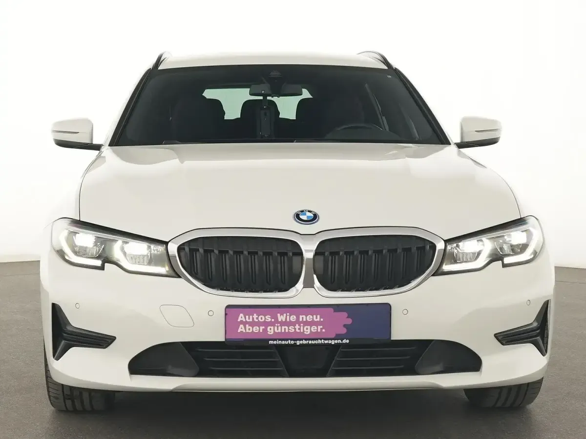 Gebraucht BMW 320e Advantage 204 PS (150 kW) 2022 Weiß Limousine