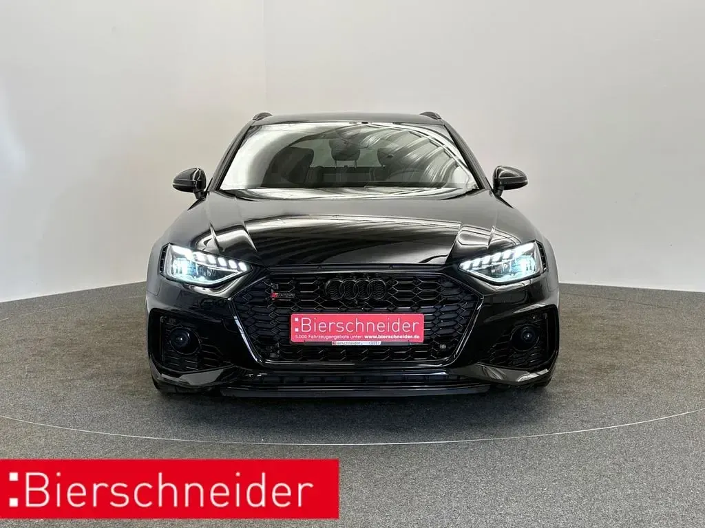Gebraucht Audi RS4 Ambiente 450 PS (330 kW) 2024 Schwarz Kombi