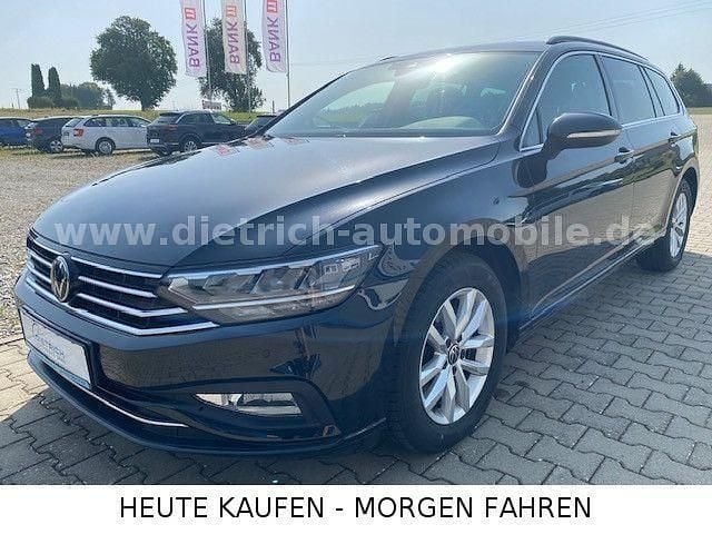 Deep black perleffekt Gebraucht 2023 VW Passat Kombi | 21.490 € (Guter Preis) - Bild 1/4