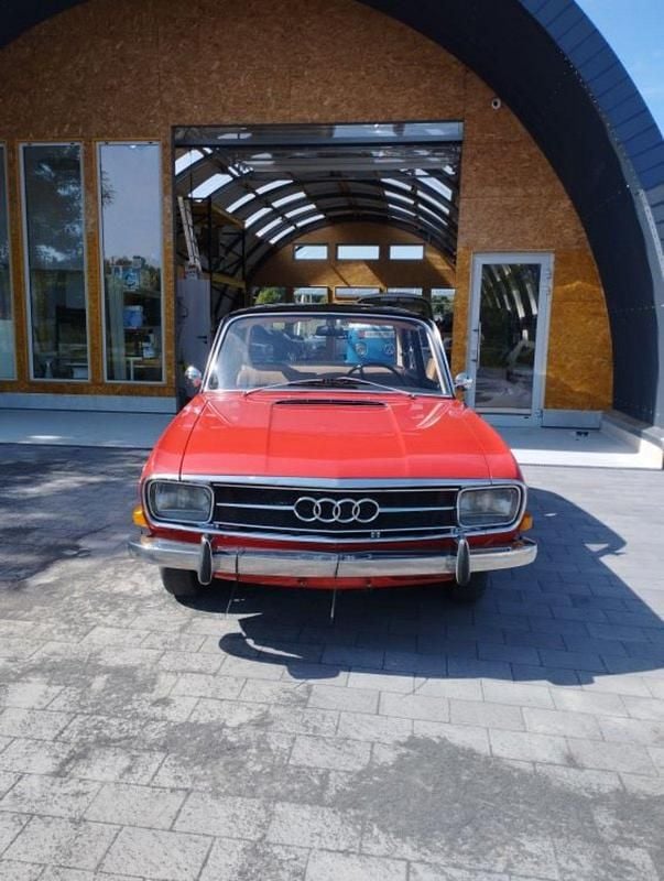 Gebraucht Audi F103 80 PS (58 kW) 1968 Rot Limousine