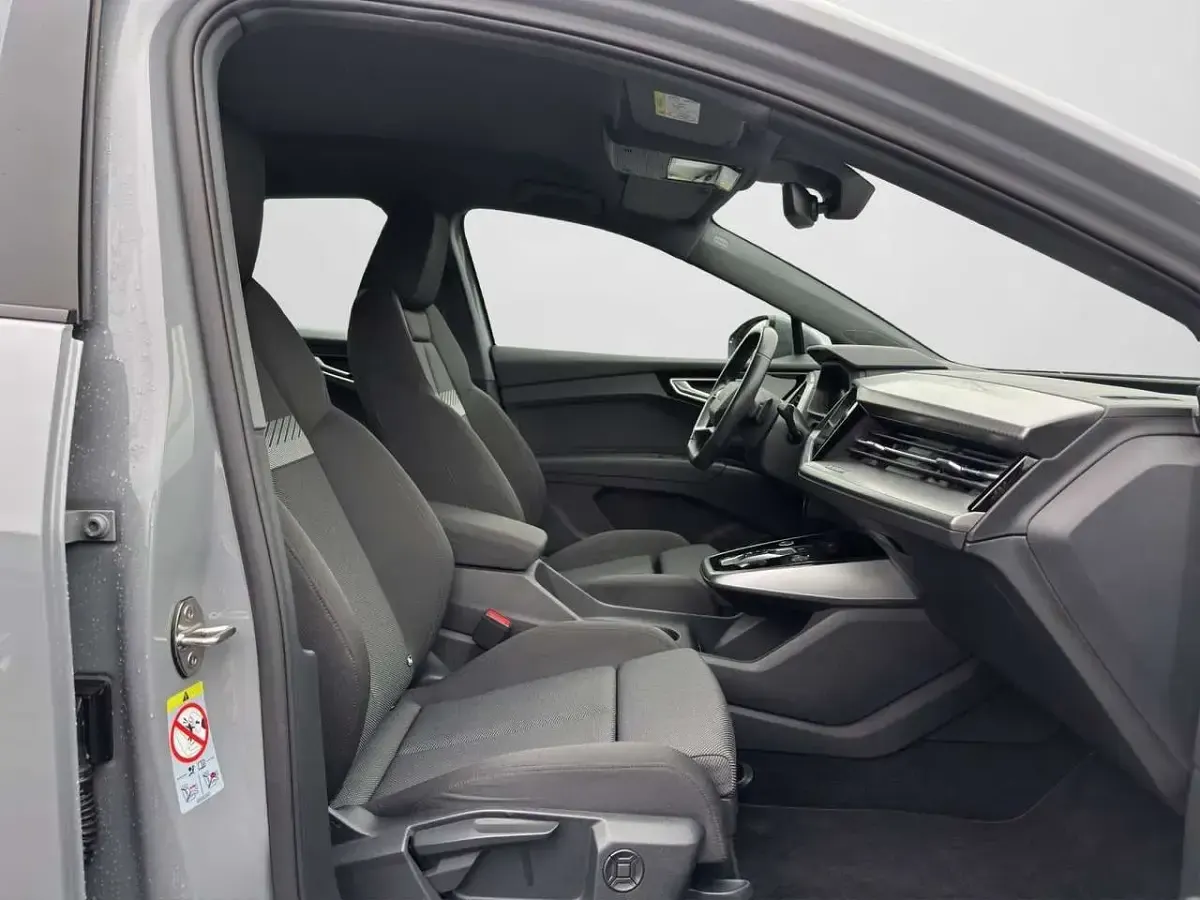 Gebraucht Audi Q4 e-tron 219 kW (299 PS) 2022 Kieselgrau SUV
