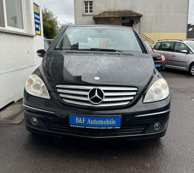 Schwarz Gebraucht 2007 Mercedes B150 Edition Van / Kleinbus | 4.900 € (Etwas zu teuer) - Bild 1/4
