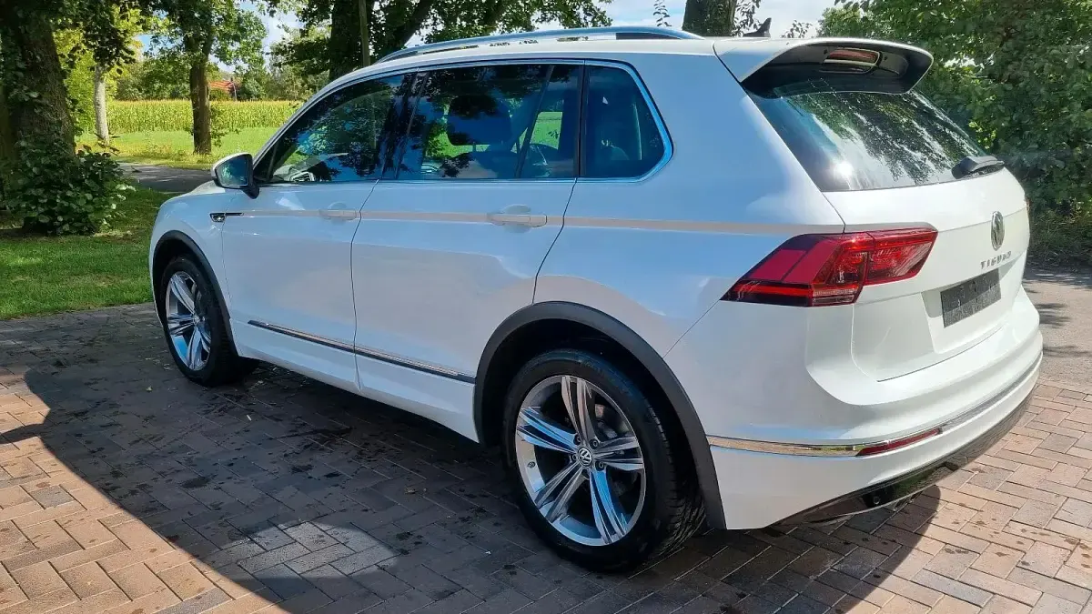 Gebraucht VW Tiguan Highline 150 PS (110 kW) 2019 Weiß SUV