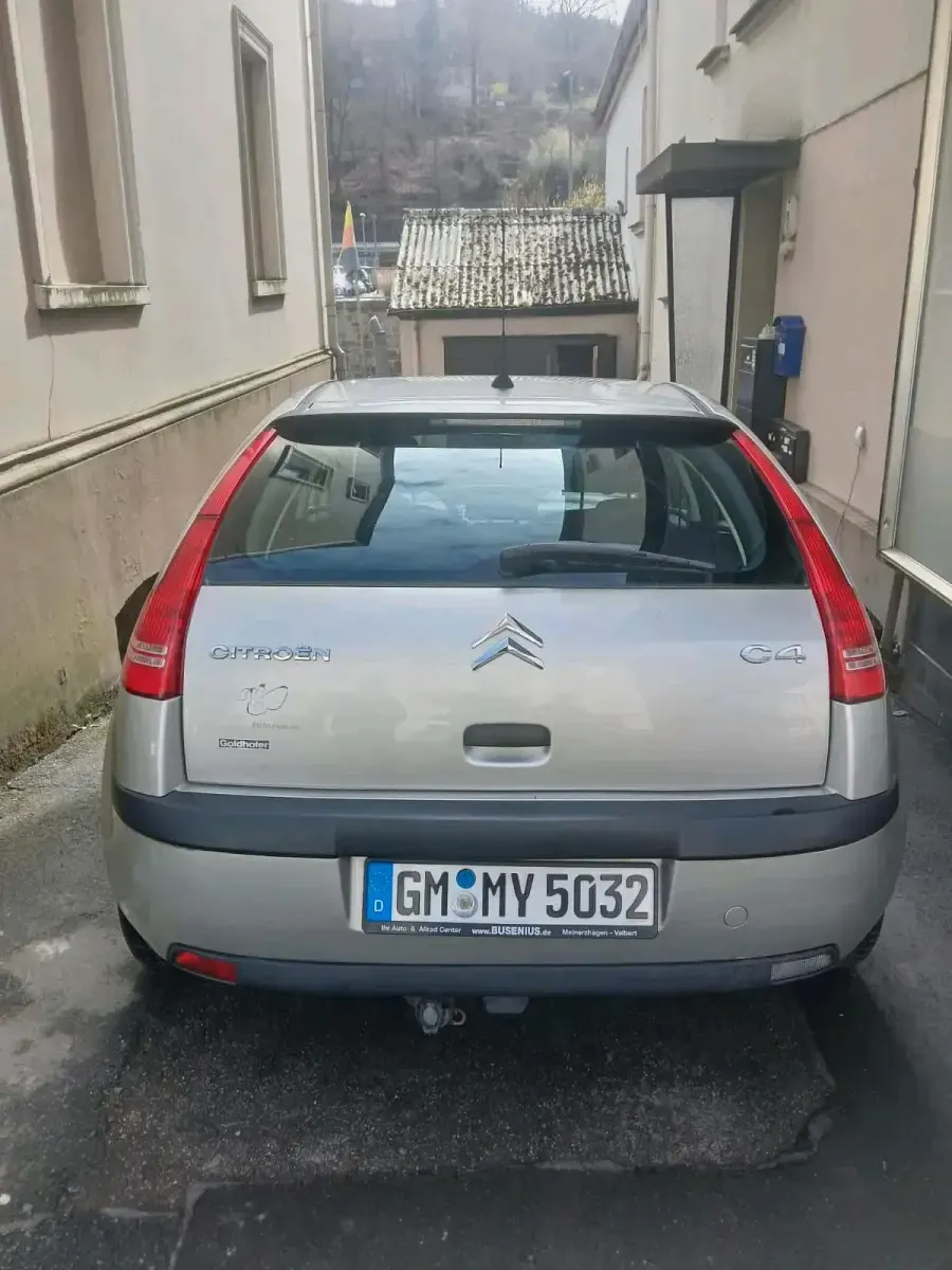 Gebraucht Citroën C4 109 PS (80 kW) 2008 Silber Limousine