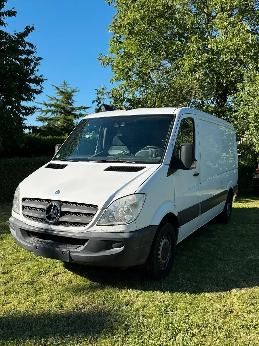 Używany Mercedes Sprinter 95 KM (69 kW) 2009 Biały Van