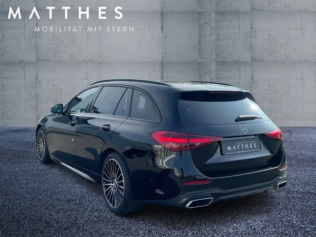 Gebraucht Mercedes C220 AMG 200 PS (147 kW) 2025 Schwarz Kombi