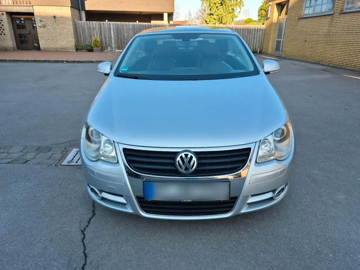 Second-hand VW Eos 150 CP (110 kW) 2006 Argintiu Cabrio