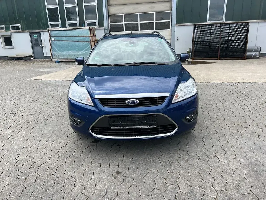 Gebraucht Ford Focus Ghia 116 PS (85 kW) 2009 Blau Limousine