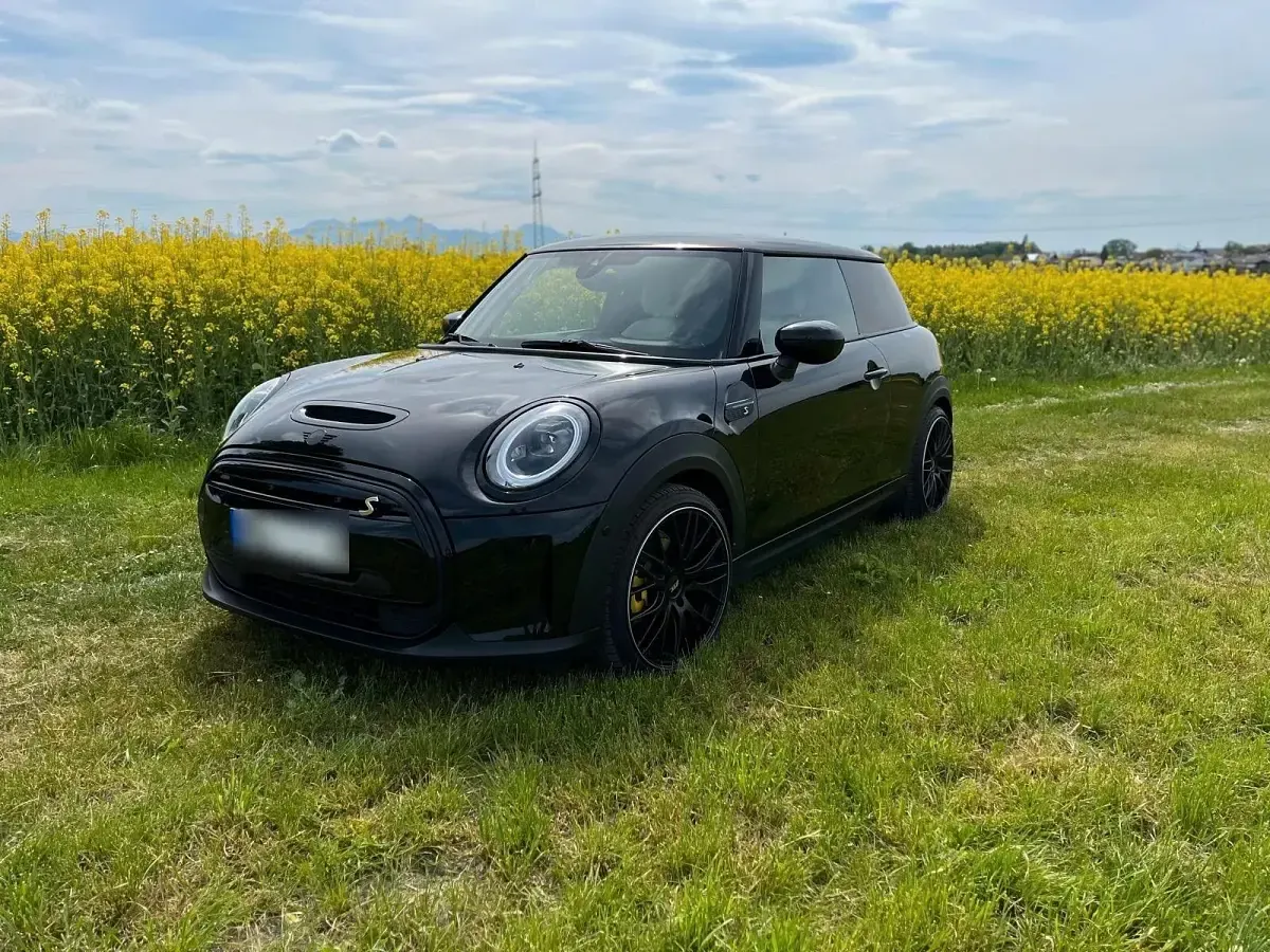 Gebraucht Mini Cooper SE 135 kW (184 PS) 2021 Schwarz Kleinwagen