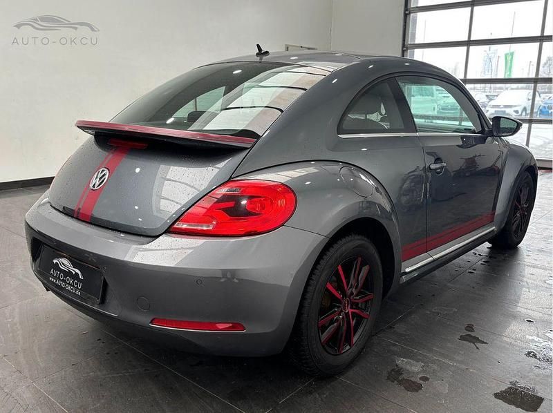 Gebraucht VW Beetle Design 105 PS (77 kW) 2013 Grau Kleinwagen