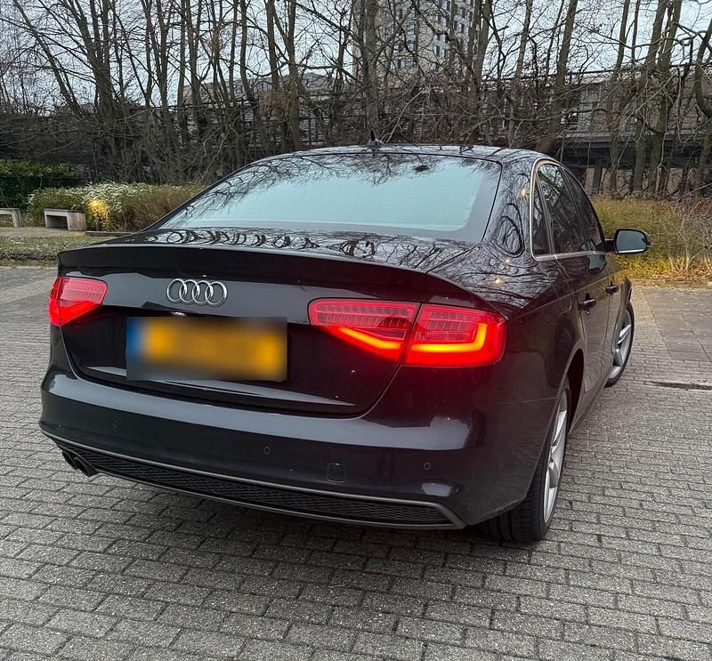 Gebraucht Audi A4 S-Line 177 PS (130 kW) 2012 Schwarz Limousine
