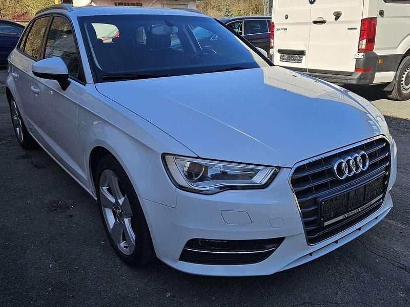 Gebraucht Audi A3 Ambition 150 PS (110 kW) 2013 Weiß Limousine
