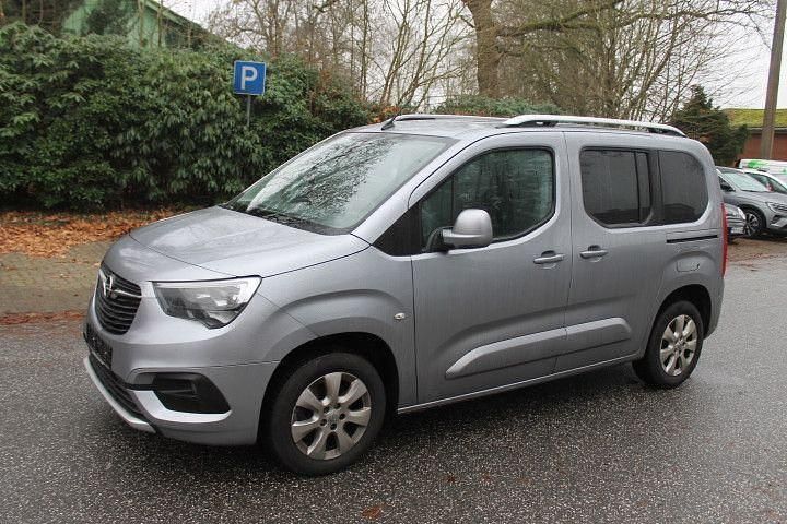 Grau Gebraucht 2020 Opel Combo Life Innovation Van / Kleinbus | 12.500 € (Guter Preis) - Bild 1/4