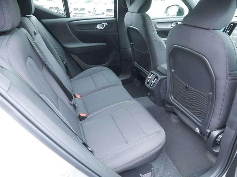 Gebraucht Volvo EX40 Plus 185 kW (252 PS) 2024 Silver dawn SUV