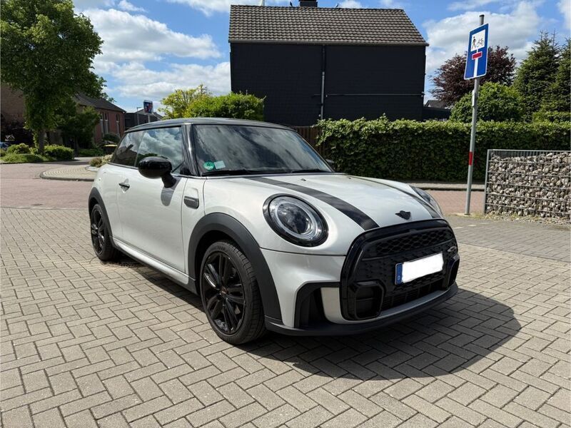 Silber Gebraucht 2021 Mini John Cooper Works Kleinwagen | 22.900 € (Fairer Preis) - Bild 1/4