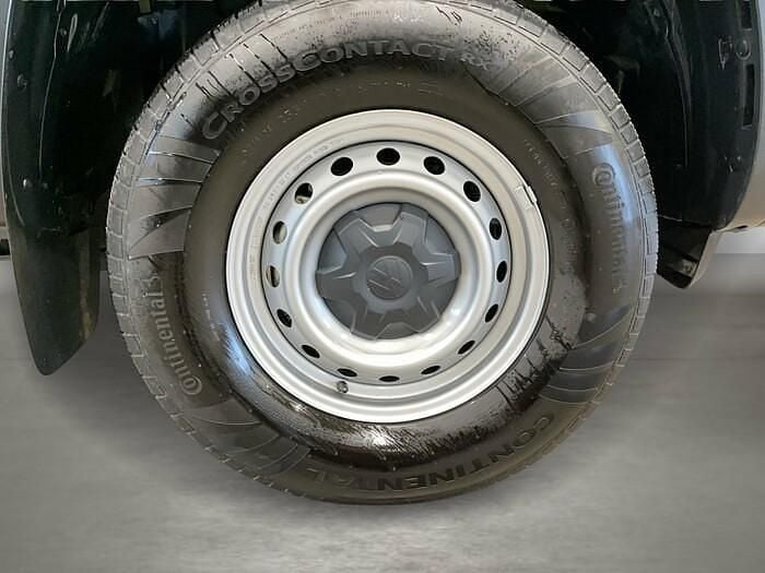 Gebraucht VW Amarok Basis 170 PS (125 kW) 2023 Dark grey Pickup