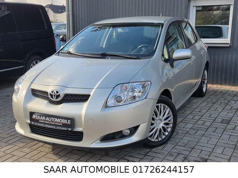 Gebraucht Toyota Auris Sol 124 PS (91 kW) 2007 Silber Kleinwagen