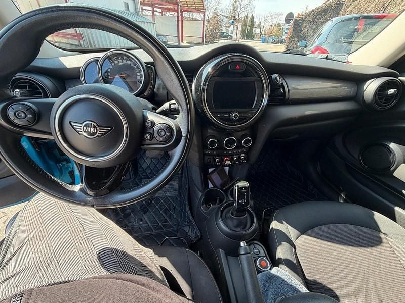 Second-hand Mini Cooper 136 CP (100 kW) 2018 Albastru Hatchback