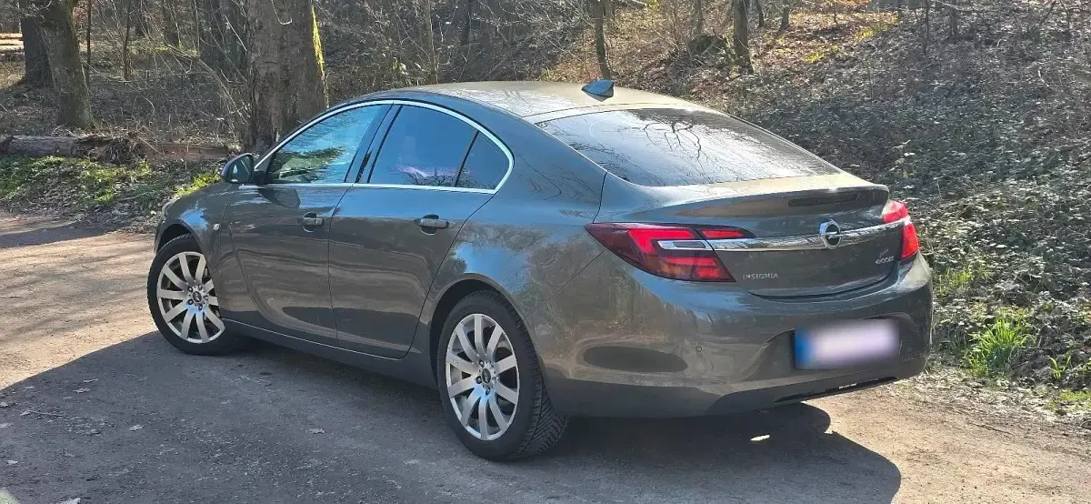 Gebraucht Opel Insignia 136 PS (100 kW) 2016 Grau Limousine