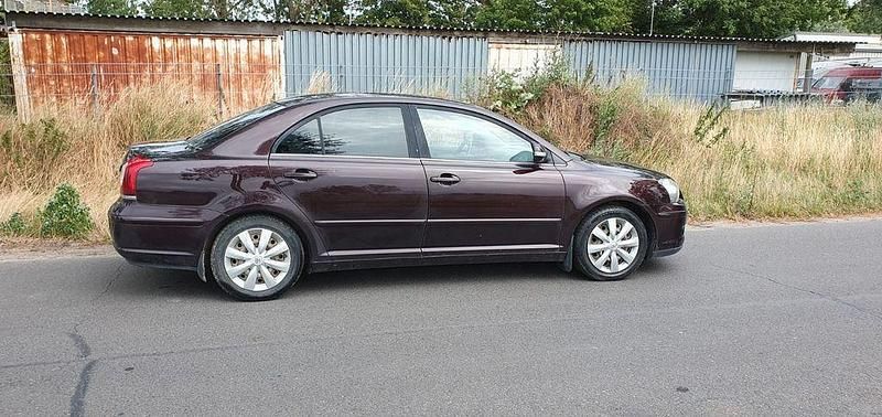 Violett Gebraucht 2006 Toyota Avensis Limousine | 3.600 € (Fairer Preis) - Bild 1/4