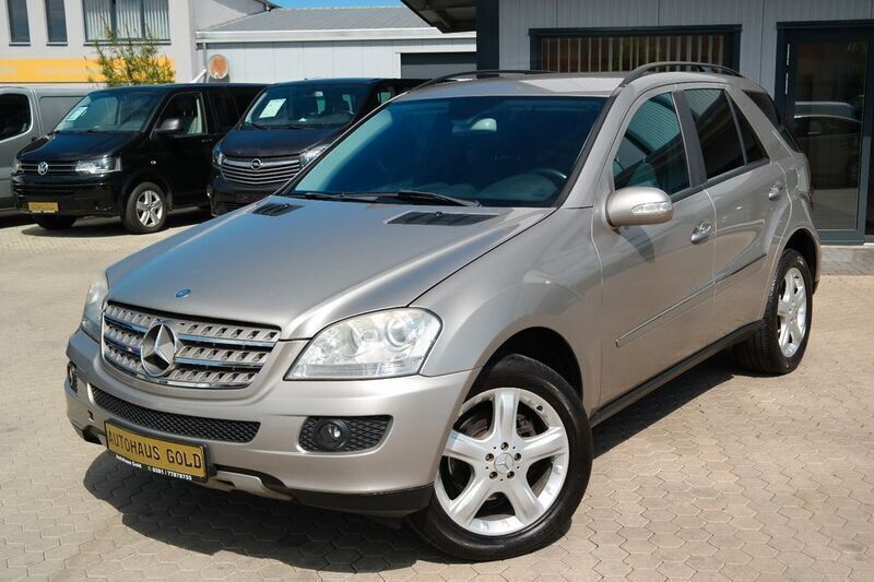 Silber Gebraucht 2005 Mercedes ML320 SUV | 7.990 € (Etwas zu teuer) - Bild 1/4