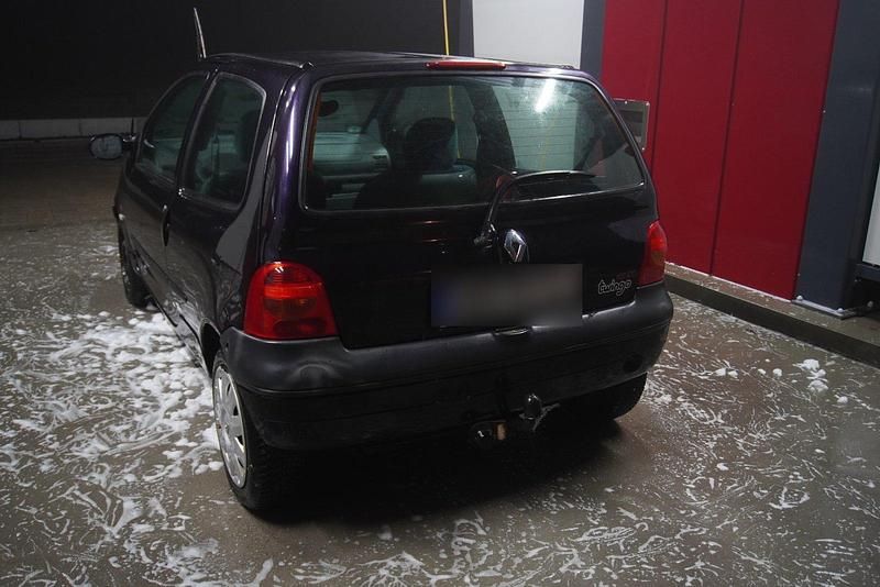 Gebraucht Renault Twingo 75 PS (55 kW) 2004 Violet Kleinwagen