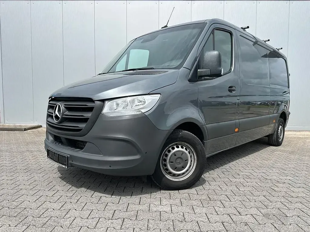 Używany Mercedes Sprinter 143 KM (105 kW) 2020 Szary Van
