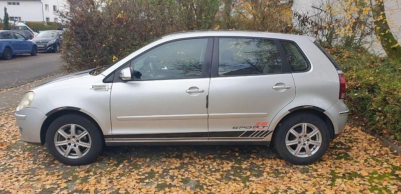 Gebraucht VW Polo 75 PS (55 kW) 2005 Silber Kleinwagen