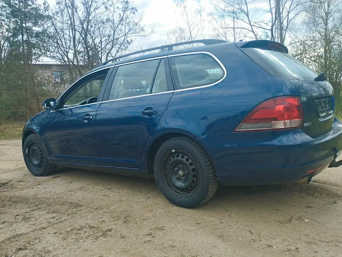 Gebraucht VW Golf VI 105 PS (77 kW) 2011 Blau Kleinwagen