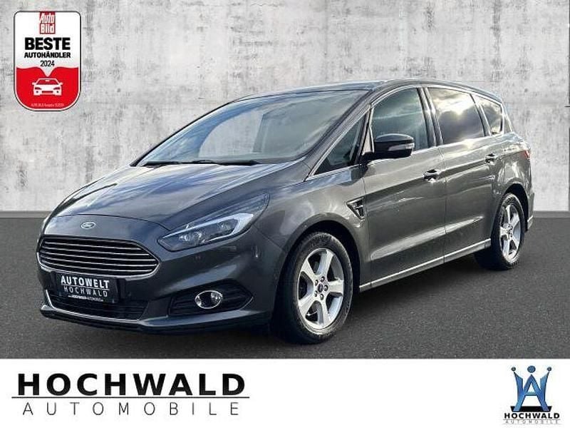 Gebraucht Ford S-MAX Titanium 179 PS (131 kW) 2017 Grau Van / Kleinbus
