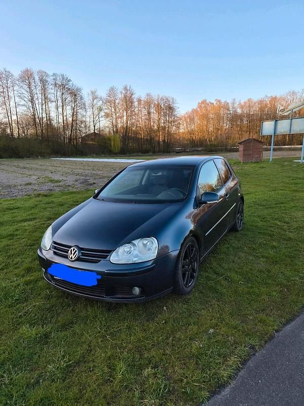 Gebraucht VW Golf 105 PS (77 kW) 2004 Blau Coupé