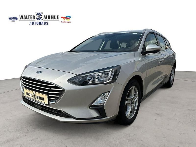 Silber Gebraucht 2022 Ford Focus Limousine | 17.880 € (Fairer Preis) - Bild 1/4
