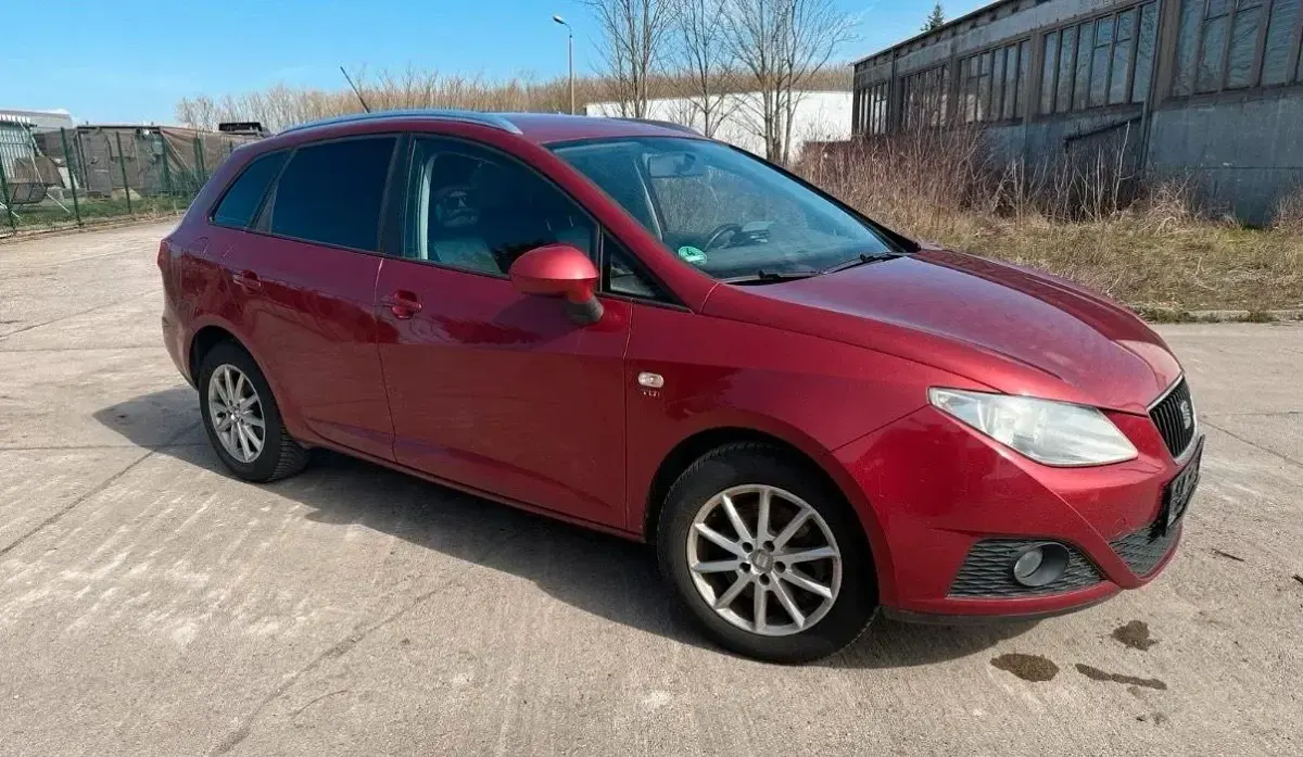 Gebraucht Seat Ibiza ST 77 PS (56 kW) 2011 Rot Kombi
