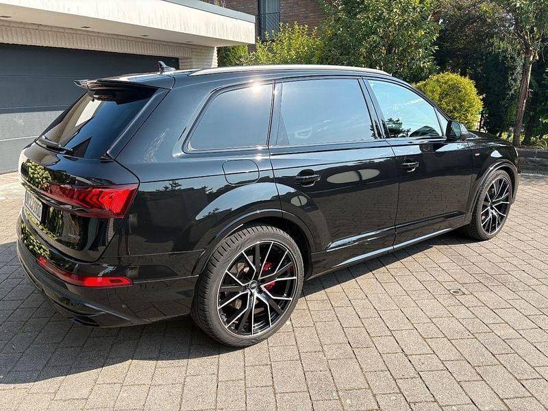 Schwarz Gebraucht 2023 Audi Q7 S-Line SUV | 64.990 € (Fairer Preis) - Bild 1/4
