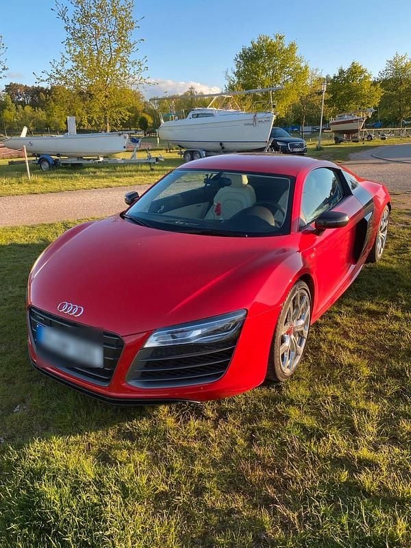 Rot Gebraucht 2013 Audi R8 Coupé Coupé | 89.000 € (Fairer Preis) - Bild 1/4