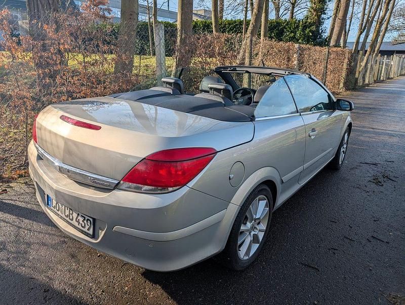 Gebraucht Opel Astra Cabriolet Cosmo 105 PS (77 kW) 2007 Grau Cabrio
