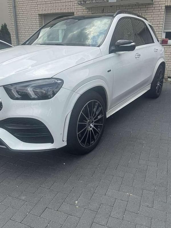 Weiß Gebraucht 2021 Mercedes GLE350 SUV | 45.000 € (Guter Preis) - Bild 1/4