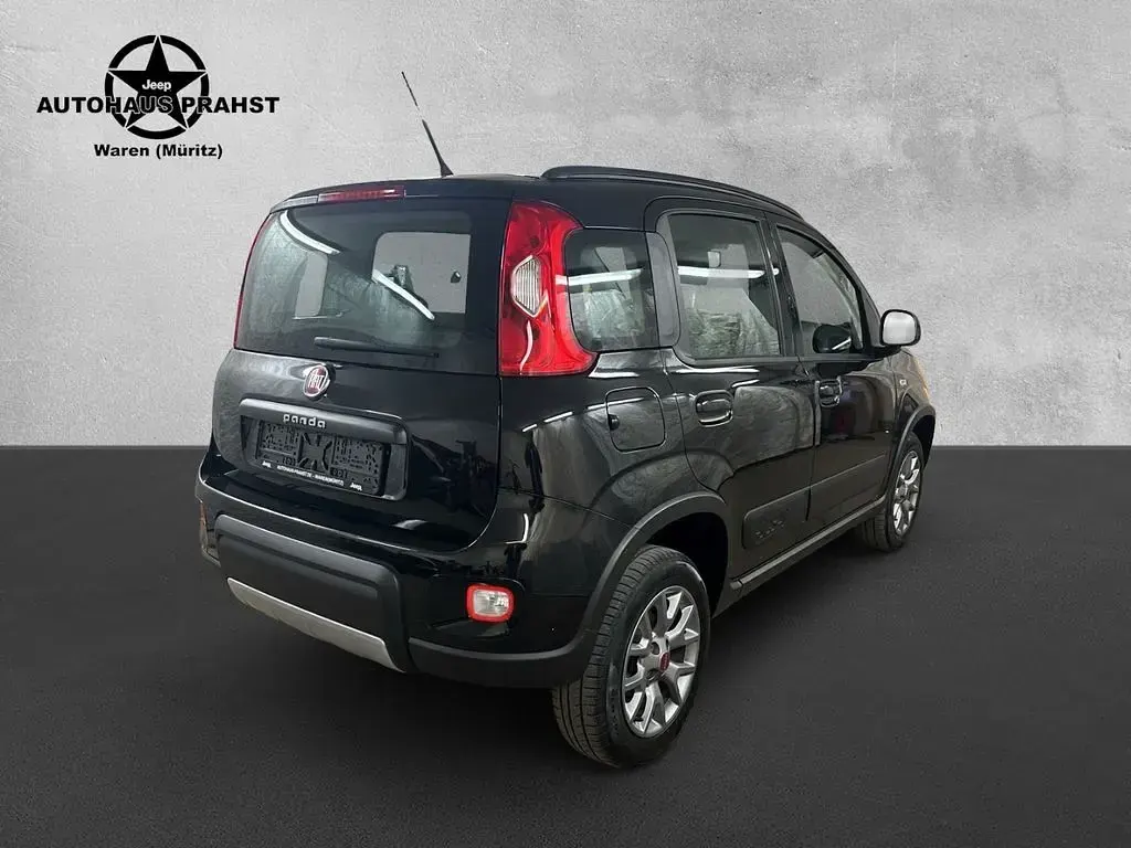 Gebraucht Fiat Panda 4x4 Wild 86 PS (63 kW) 2017 Colore esterno (cinema schwarz Kleinwagen