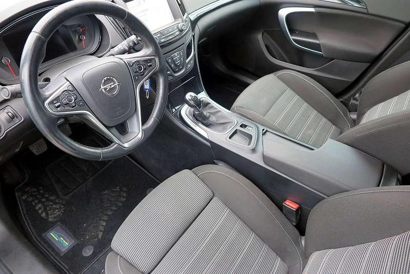 Gebraucht Opel Insignia Innovation 140 PS (102 kW) 2016 Schwarz Kombi