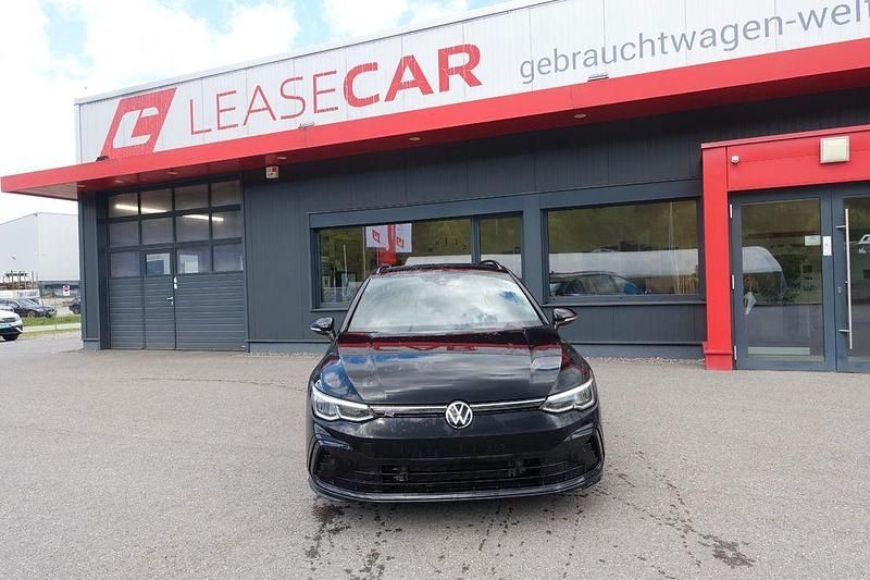 Schwarz Gebraucht 2022 VW Golf VIII R-line Kombi | 28.788 € (Guter Preis) - Bild 1/4