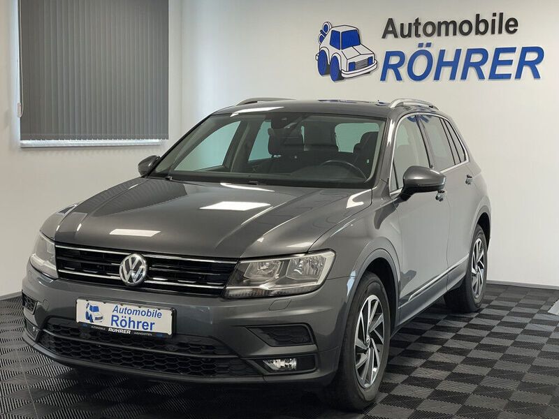 Grau Gebraucht 2017 VW Tiguan Sound SUV | 16.990 € (Fairer Preis) - Bild 1/4