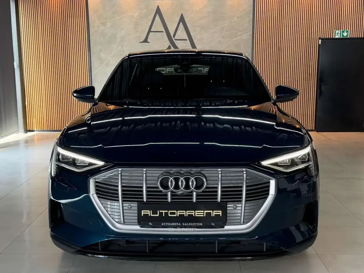 Gebraucht Audi e-tron S-Line 230 kW (313 PS) 2022 Blau SUV