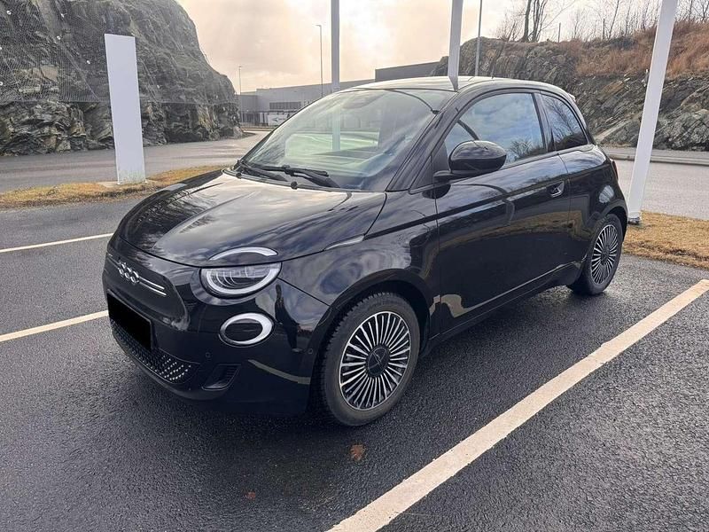 Gebraucht Fiat 500e Icon 86 kW (118 PS) 2021 Schwarz Limousine