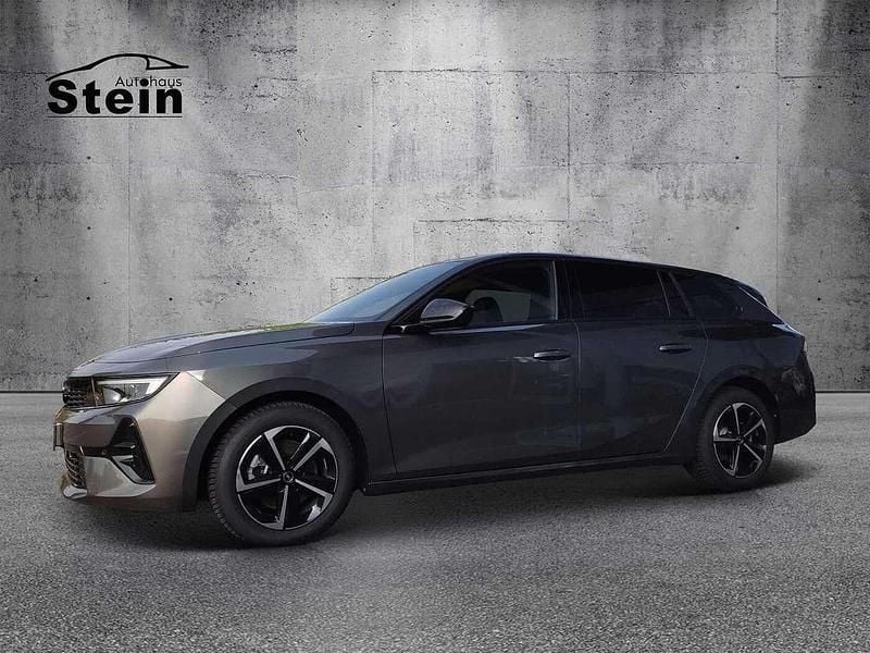 Gebraucht Opel Astra 131 PS (96 kW) 2024 Mondstein grau (metallic) Kombi